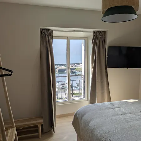 Apart-hotel De La Maison *